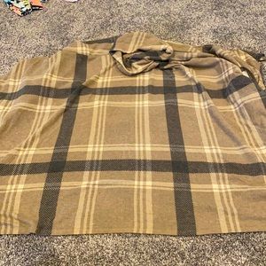 Women’s poncho